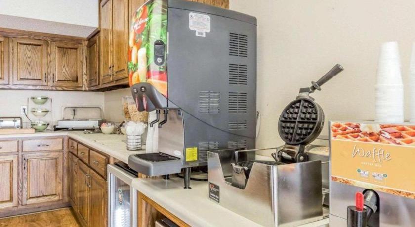 Rodeway Inn Sylacauga Hwy 280 Ngoại thất bức ảnh