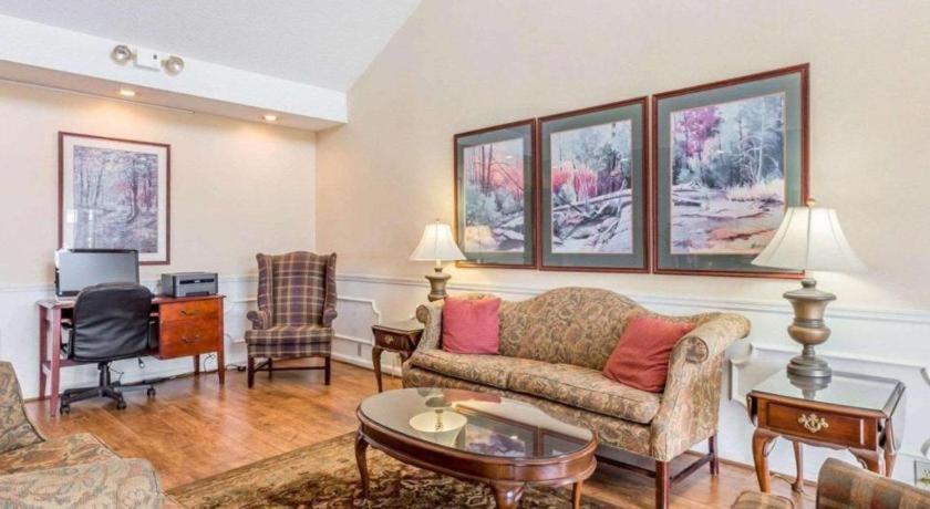 Rodeway Inn Sylacauga Hwy 280 Ngoại thất bức ảnh